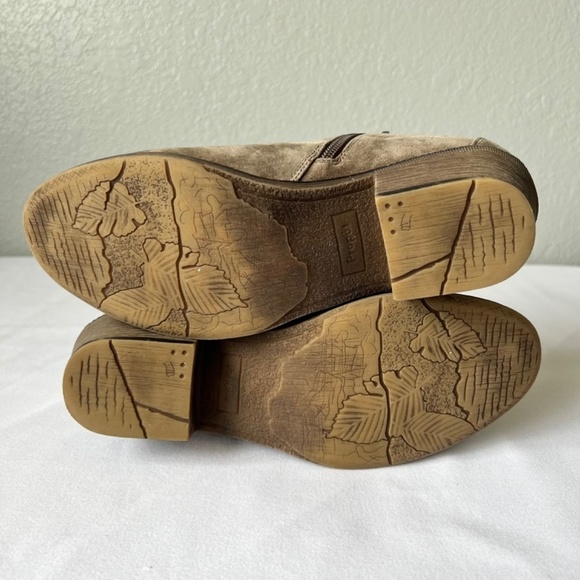 Propet Sz 9W gray suede side zipper heeled booties - Picture 7 of 11